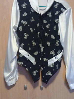 Women's satin and viscose shirt white and black like new, size L