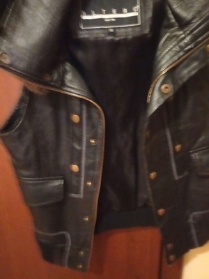 Leather vest used black with detachable hood and eco fur vintage