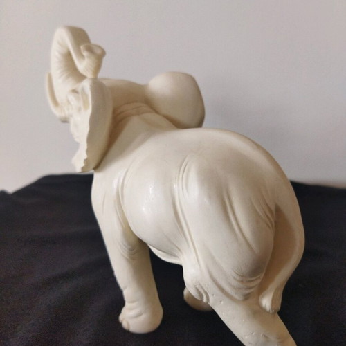 Elephant figurine like new made of alabaster