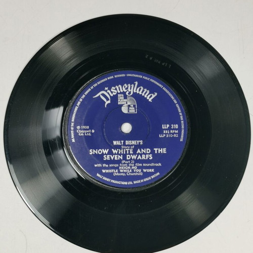 Disneyland Snow White and the Seven Dwarfs vinyl record used 45 RPM