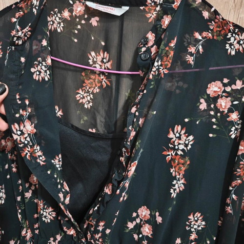 Dresses size M, like new, pack of 2, colorful