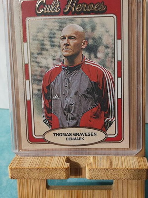 2025 Futera World Football Unique Edition 21 Cult Heroes Thomas Gravesen card near mint