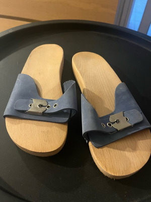 Esiot sandals size 37 like new, blue