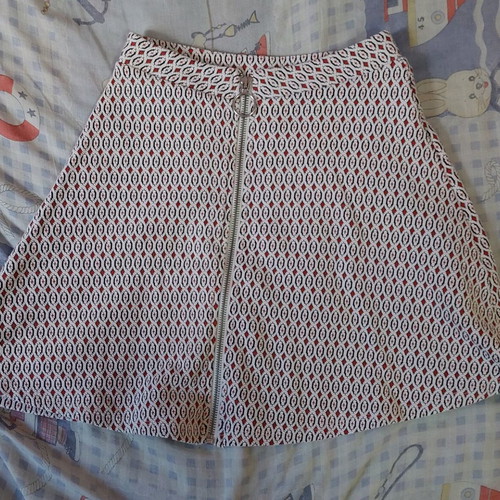 Primark women's skirt size 32 white and red, like new