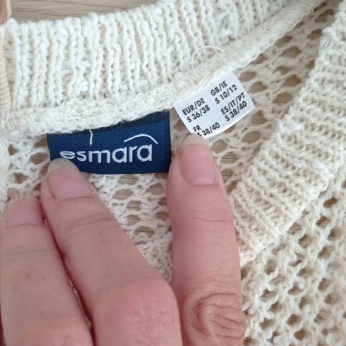 Esmara knitted oversized cream sweater used, perforated design