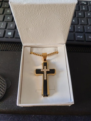 Multilayer men's cross new with geometric 3D design and zircon stones