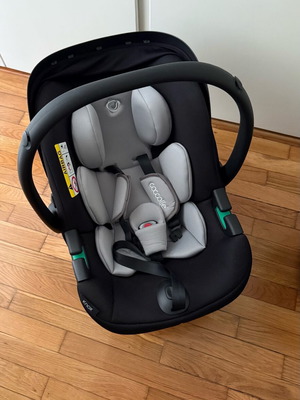Coccolle Knox baby car seat 40-87cm like new