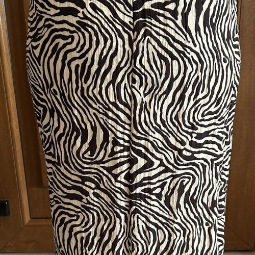 Pink Woman zebra print skirt with slit, size L