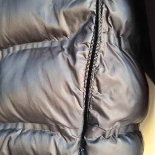 ZARA cropped puffer jacket like new, size M