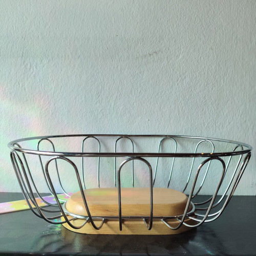 Metal fruit bowl with wooden base like new