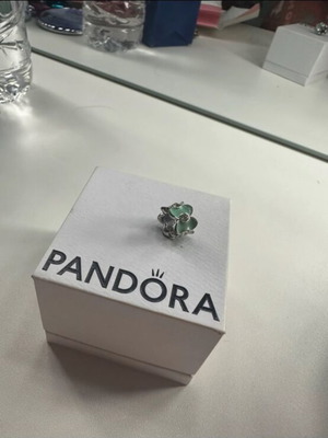 Pandora Cinderella Charm με ζιργκόν σε τιρκουάζ χρώμα σαν καινούργιο