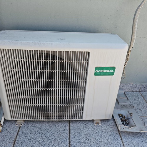 General Fujitsu ASH12RSE-W air conditioner 12,000 BTU, made in Japan