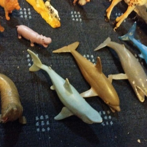 Plastic jungle animals used, pack of 28 large and small