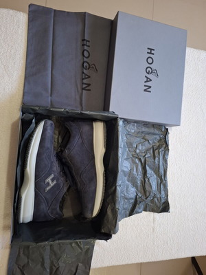 Hogan sneakers leather blue navy size 42.5 like new
