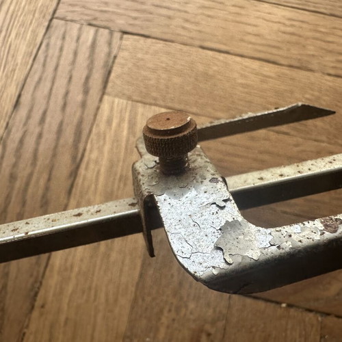 Small rotisserie spit used with corrosion, 45 cm