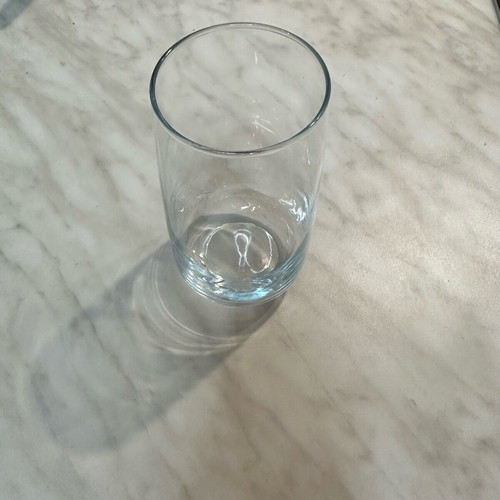Water glass like new