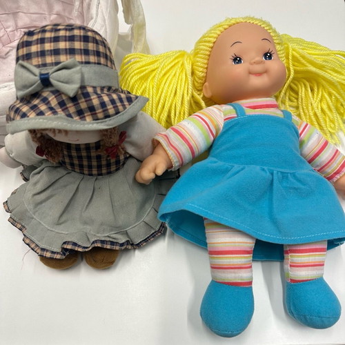 Dolls like new, set of 2 with basket