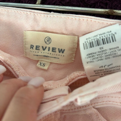 Review baby pink shorts like new, size XS