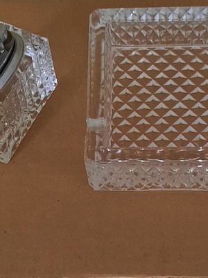 Crystal table lighter and ashtray set like new