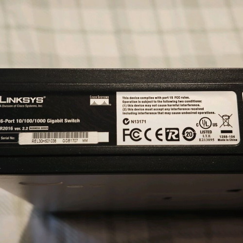 Linksys SR2016 Gigabit Switch used, 16-port 10/100/1000 Mbps