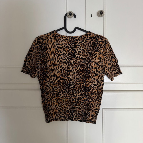 Zara tiger print blouse size small like new