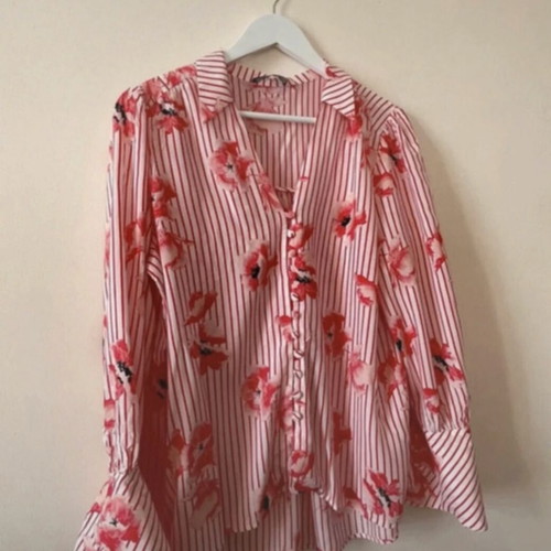 Floral shirt Marks & Spencer like new, size L, white and red