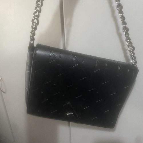 Nolah Shoulder Bag new, black with zipper