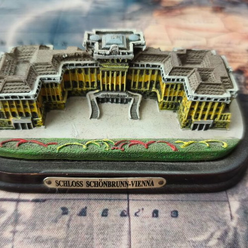 Schloss Schönbrunn Vienna Miniature Souvenir new