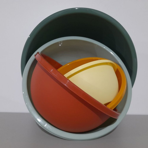Mixing bowls set of 5 new, BPA free