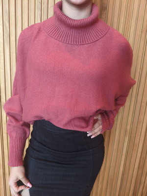 A.L.E. short fuchsia blouse like new, size M