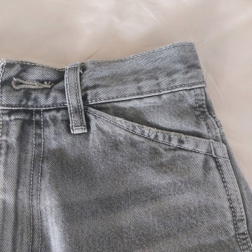 Zara women's jean bermuda size 32 with frayed edges like new