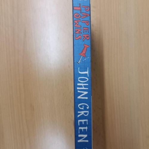 Paper Towns book used, English by John Green