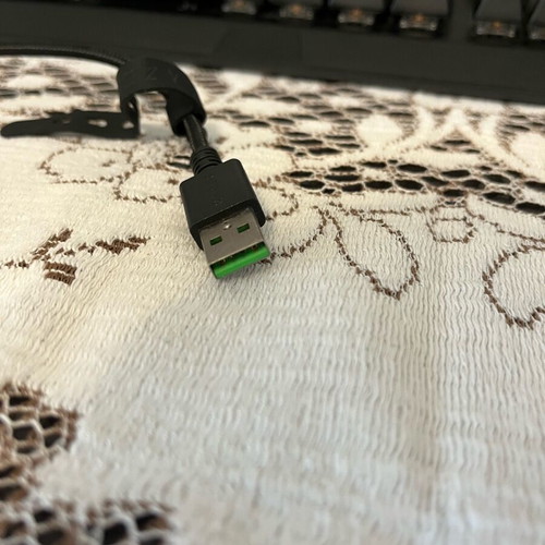 Razer Blackwidow V3 RGB μηχανικό πληκτρολόγιο με πράσινους διακόπτες, σαν καινούργιο