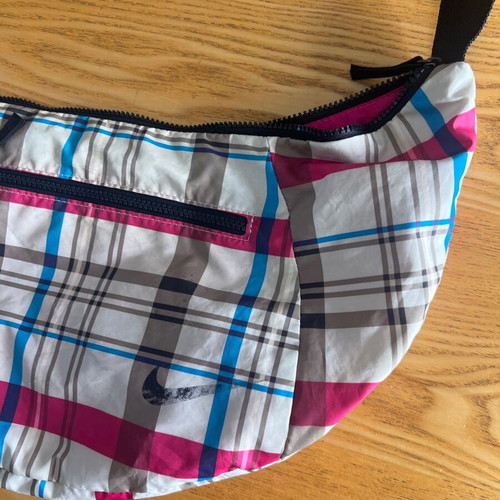 Nike vintage crescent crossbody bag used, plaid design