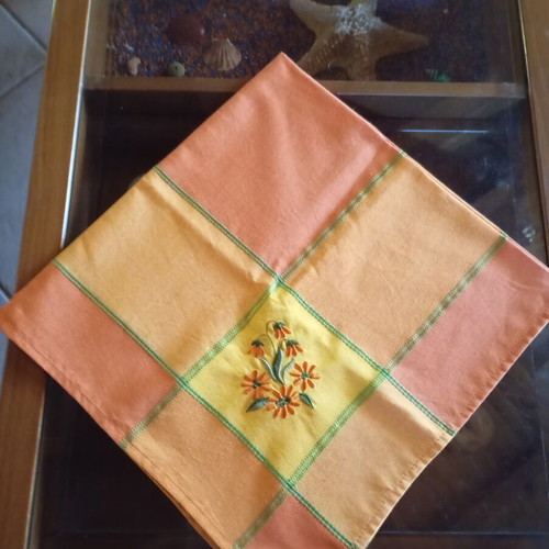 Tablecloths, set of 2, embroidered fruit and floral designs