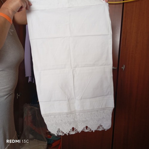 Pillowcases pair like new