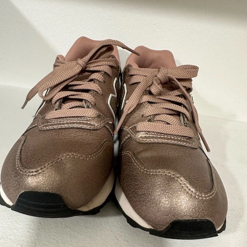 New Balance women's sneaker used, pink metallic, size 37