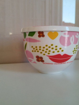 Bowl cup with lid like new, Chinese porcelain