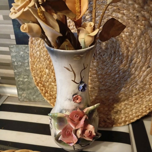 Vintage gypsum flowers used with faience vase