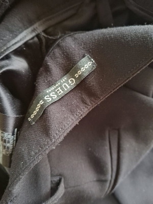 Guess pants straight fit size 28 black like new