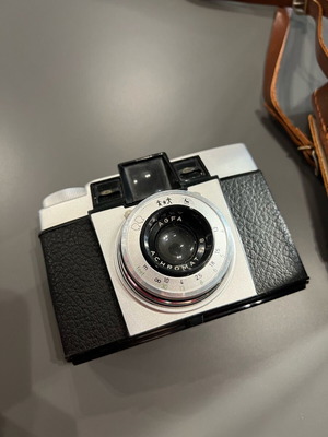 Vintage Agfa Isoly camera used with Agfa Achromat f/8 lens