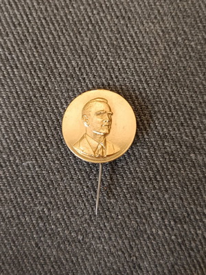 Collectible stick pin with Konstantinos Karamanlis, used