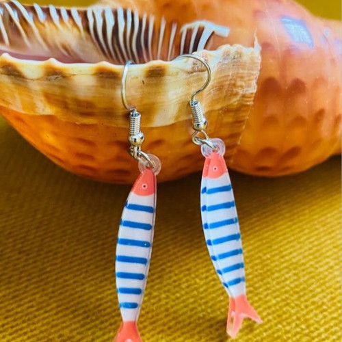 Handmade fish-shaped earrings new, striped red and blue