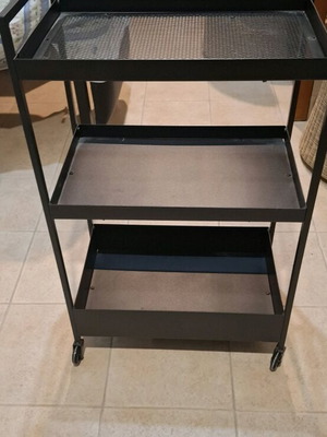 Rolling table like new, ideal for professional use