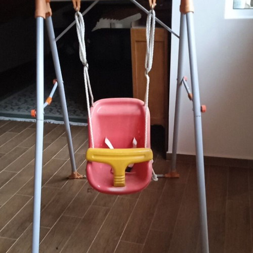Garden swing used with intact ropes and stable frame