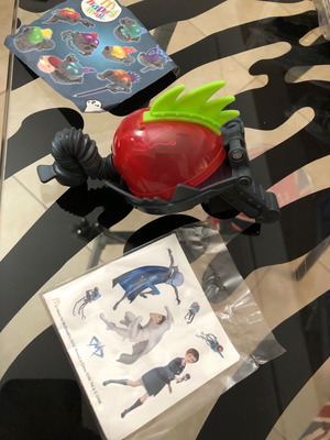 Megamind Snapper Brainbot McDonalds Happy Meal Toys 2010 μεταχειρισμένο με αυτοκόλλητα