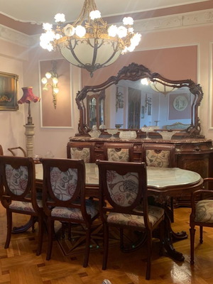 Τραπεζαρία κλασσική μεταχειρισμένη με μπουφέ και 8 καρέκλες, μασίφ καρυδιά