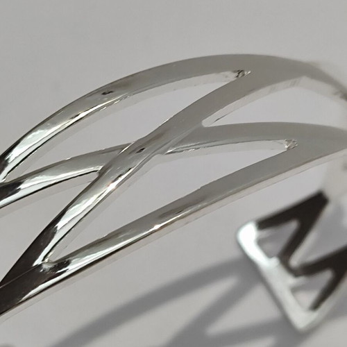Silver 925 cuff bracelet with modern geometric design