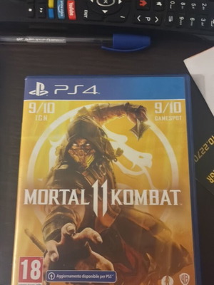 Mortal Kombat 11 PlayStation 4 like new, fully functional