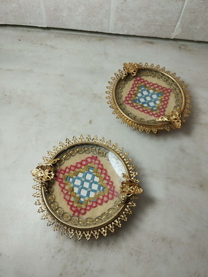Vintage ashtray set with handmade embroidery like new